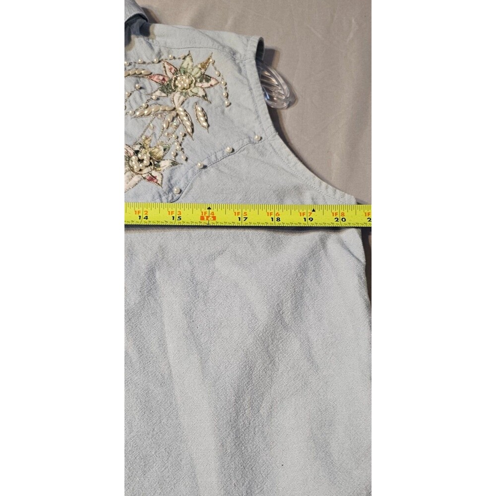 Jane Ashley Chambray Shirt L Floral Beaded Embroidered Y2K 90s Western Sleeveles - Picture 8 of 9